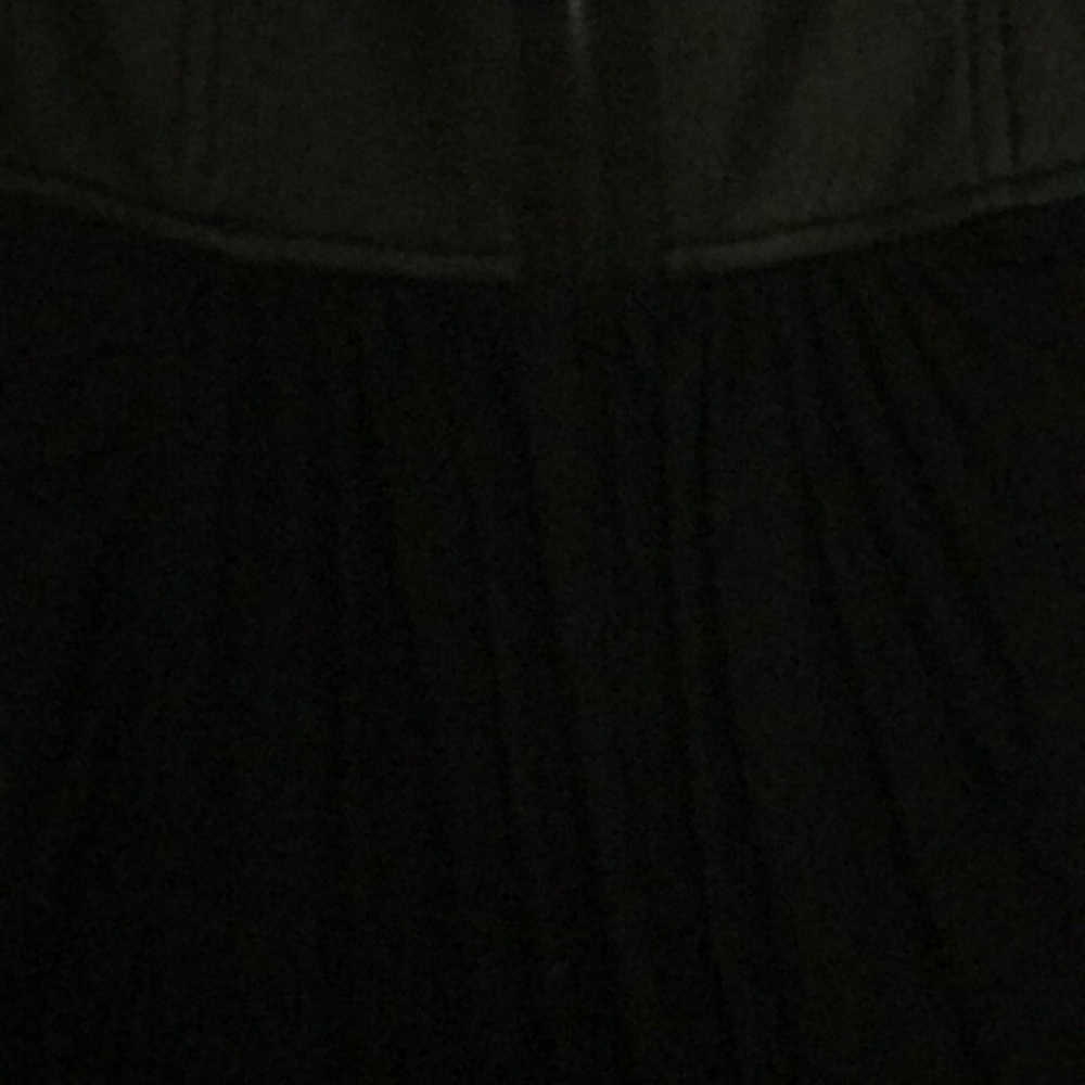 Dress - Picture 8 of 8